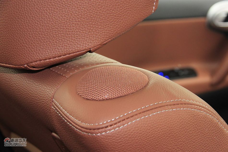 2011款纳智捷大7 SUV 2.2T自动旗舰型