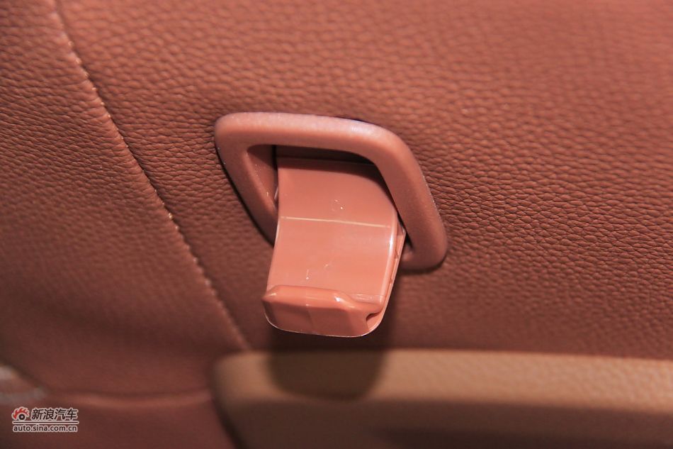 2011款纳智捷大7 SUV 2.2T自动旗舰型