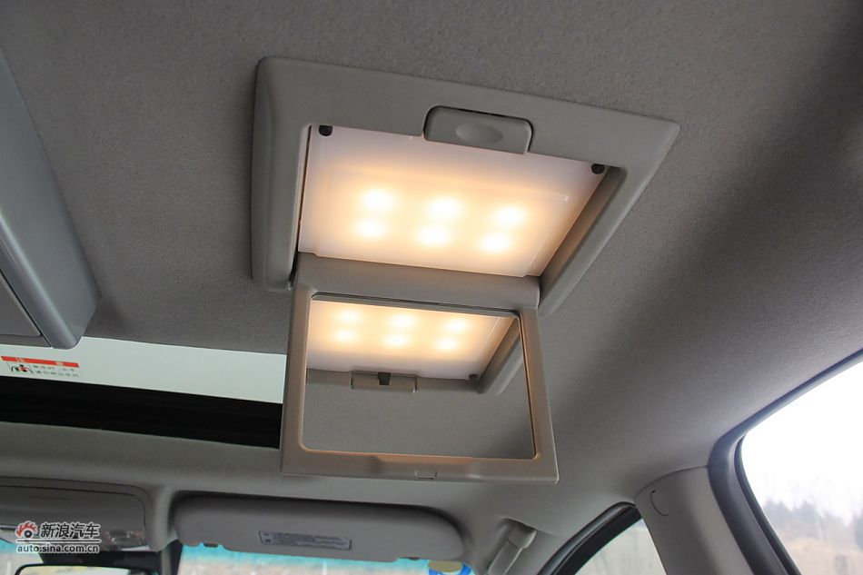 2011款纳智捷大7 SUV 2.2T自动旗舰型