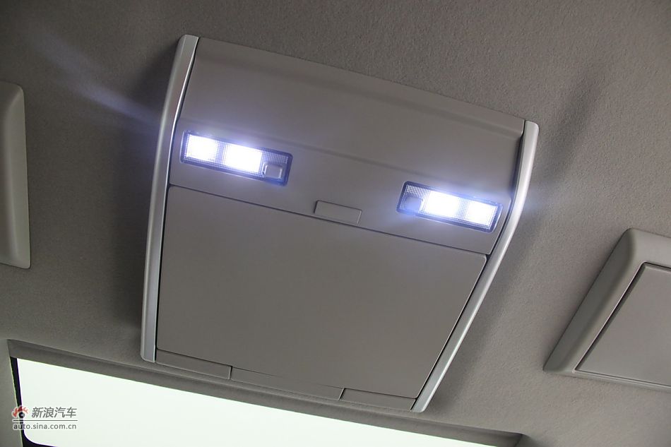 2011款纳智捷大7 SUV 2.2T自动旗舰型