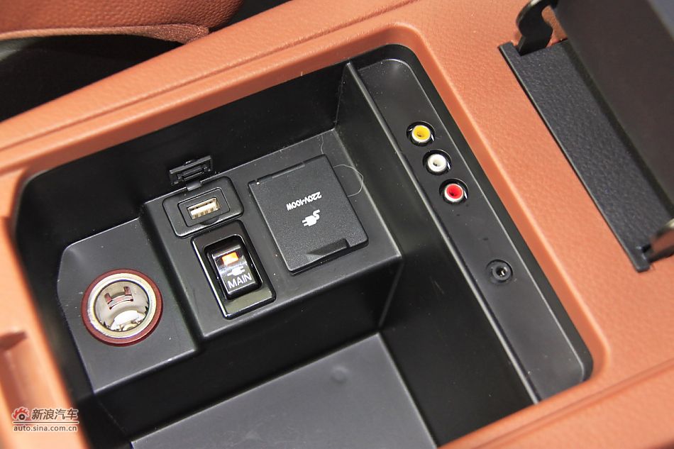 2011款纳智捷大7 SUV 2.2T自动旗舰型