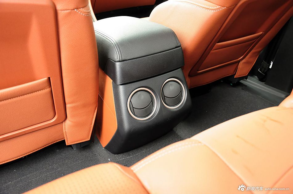 2011款大7 SUV实拍