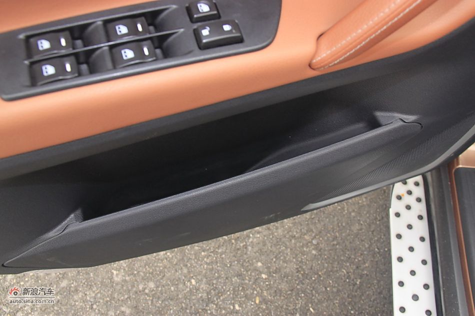 2011款纳智捷大7 SUV 2.2T自动旗舰型