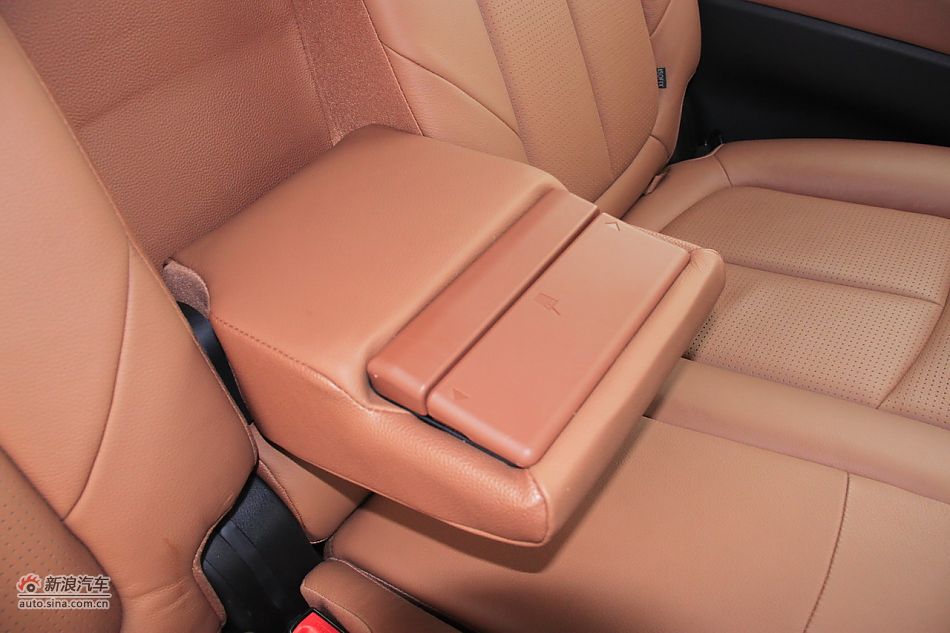 2011ǽݴ7 SUV 2.2TԶ콢