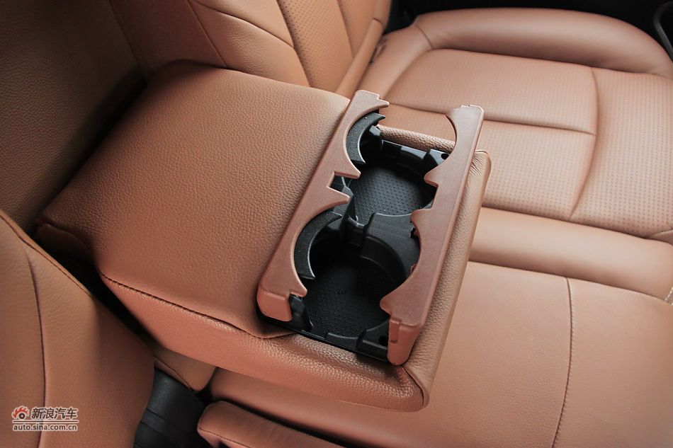 2011款纳智捷大7 SUV 2.2T自动旗舰型