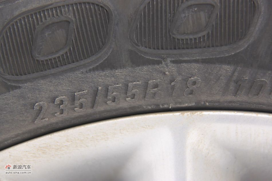 2011款纳智捷大7 SUV 2.2T自动旗舰型