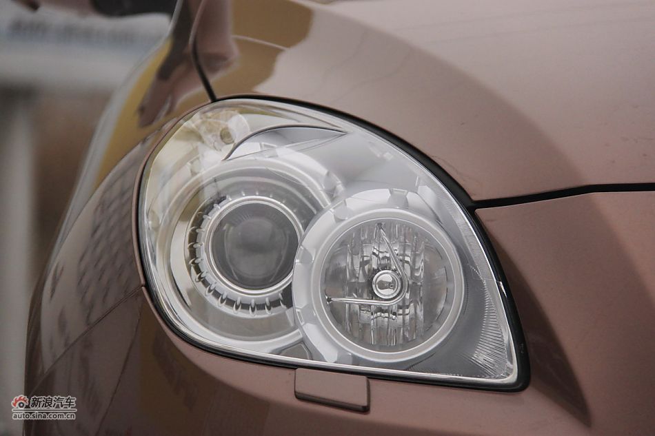 2011款纳智捷大7 SUV 2.2T自动旗舰型