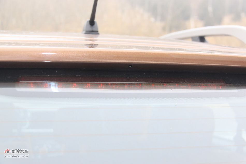 2011款纳智捷大7 SUV 2.2T自动旗舰型