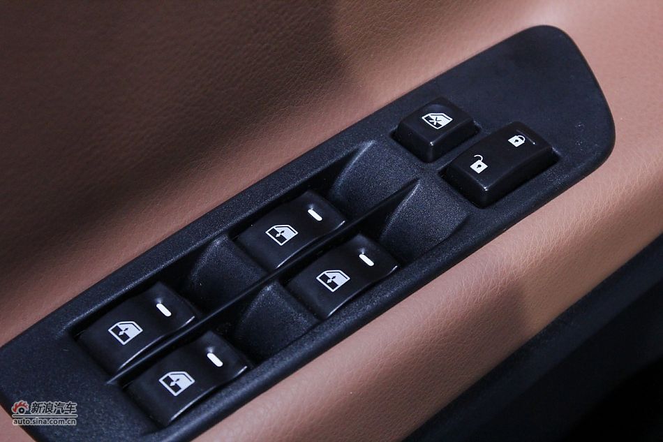 东风裕隆纳智捷大7 SUV