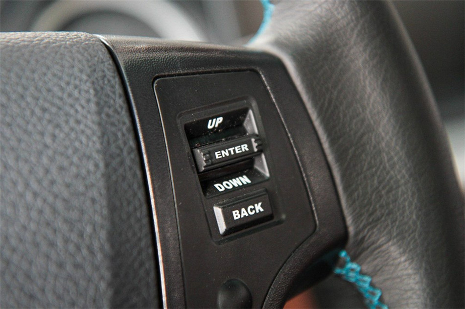 2014款 荣耀典藏版 2.2T AT 两驱智慧型 内饰