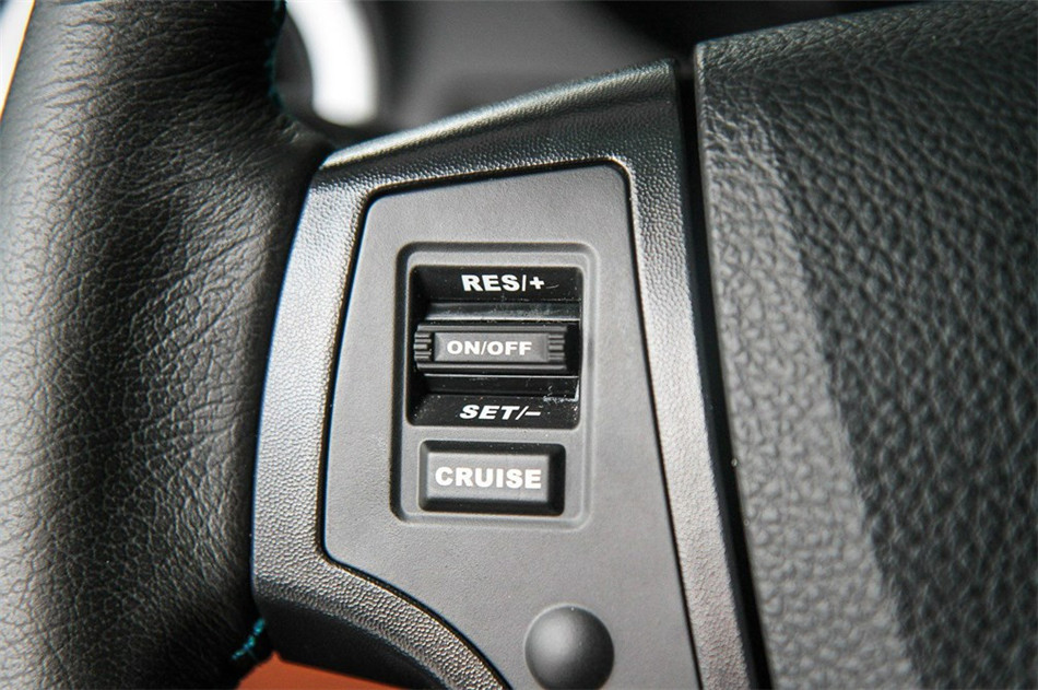 2014款 荣耀典藏版 2.2T AT 两驱智慧型 内饰