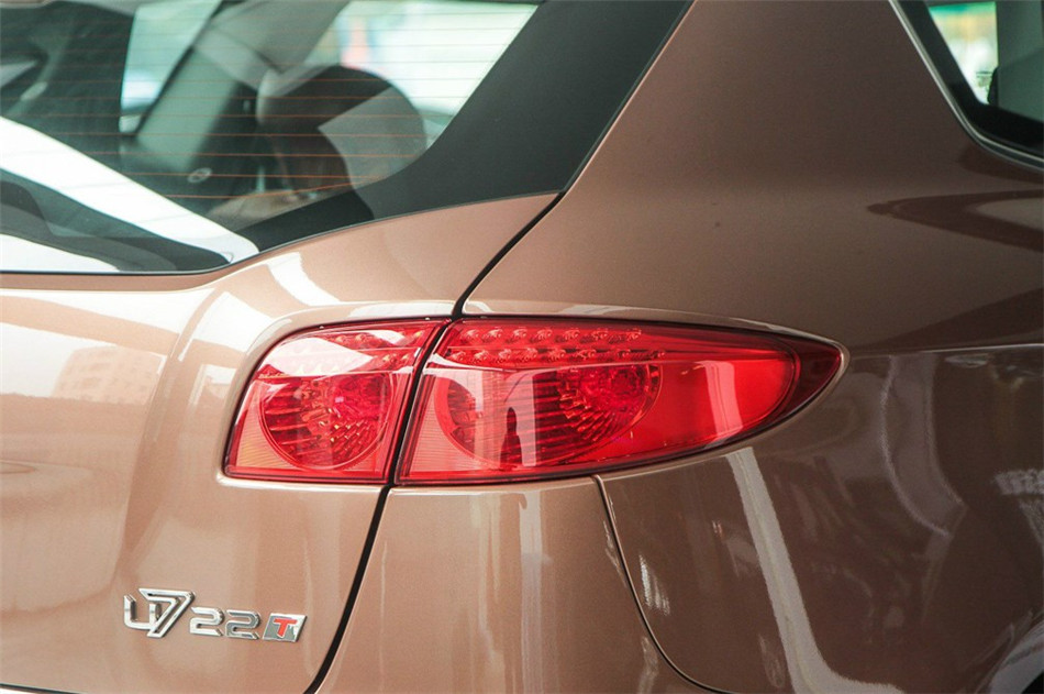 2014款 荣耀典藏版 2.2T AT 两驱智慧型 其他