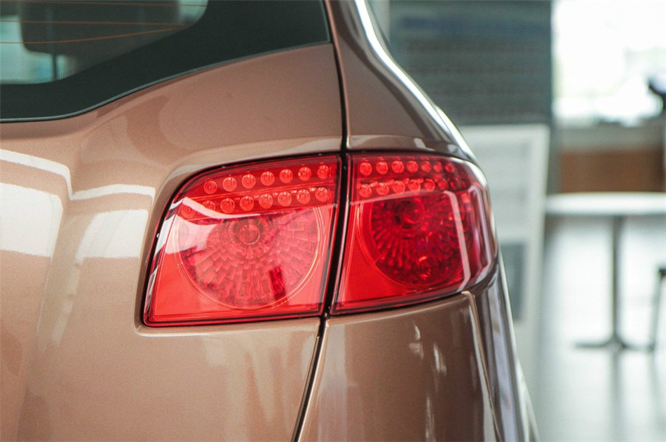 2014款 荣耀典藏版 2.2T AT 两驱智慧型 其他