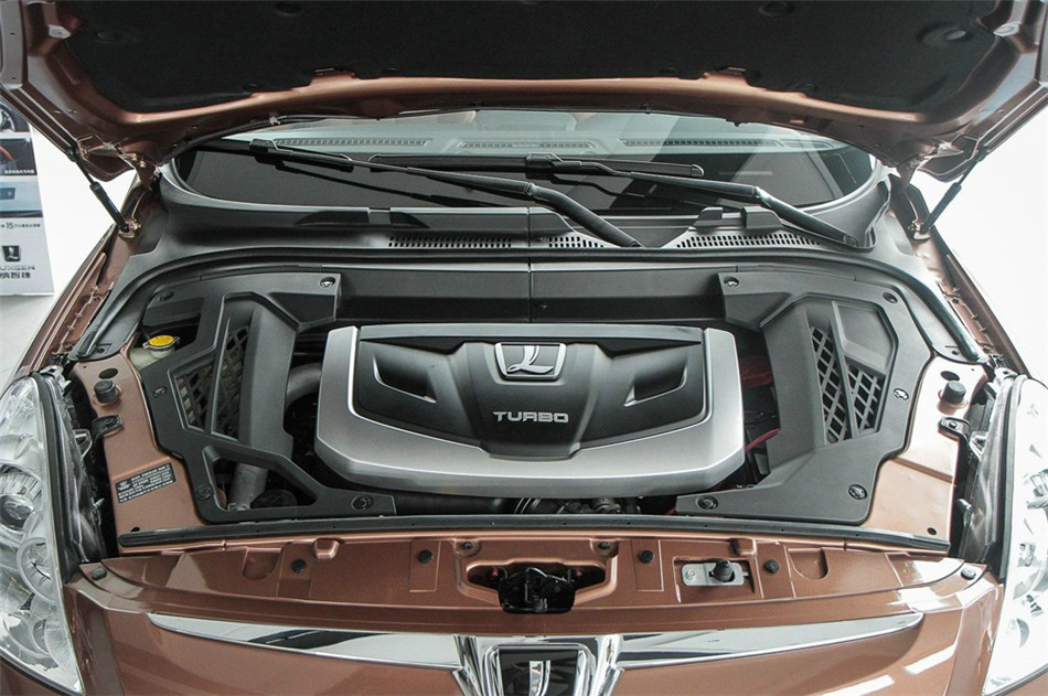 2014款 荣耀典藏版 2.2T AT 两驱智慧型 引擎底盘