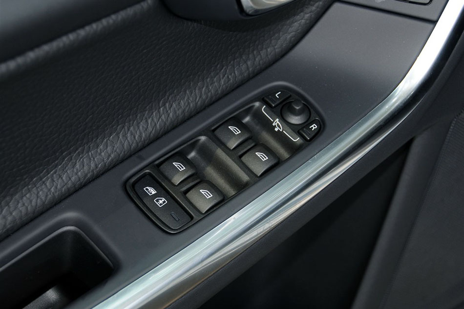 2014款 2.0T T5 智逸版 空间