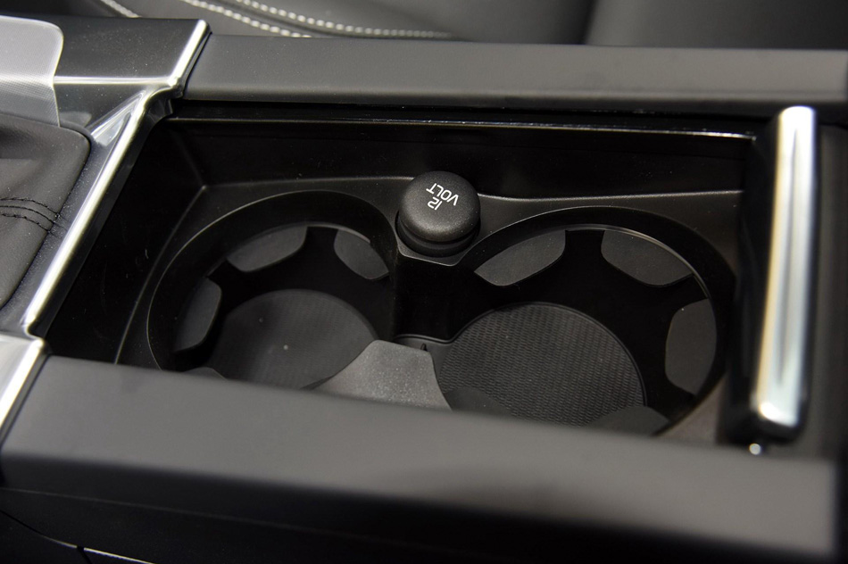 2017款 T5 智尊版 内饰