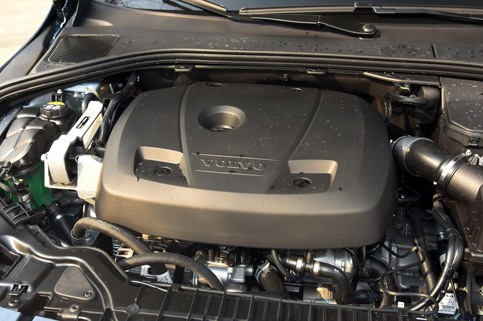 2017款 T5 智尊版 引擎底盘