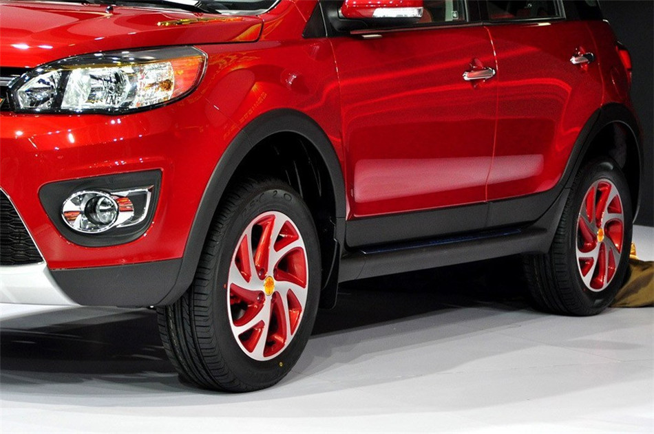 哈弗M4 2013款 1.5L MT 春节限量版 细节