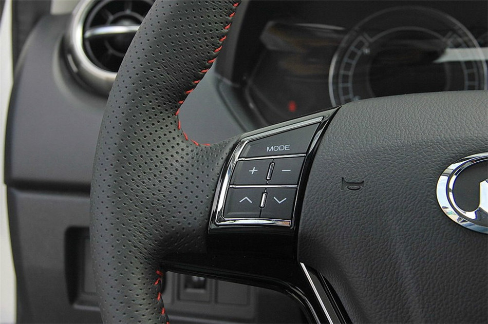 2014款 1.5L 两驱 MT 舒适型 内饰