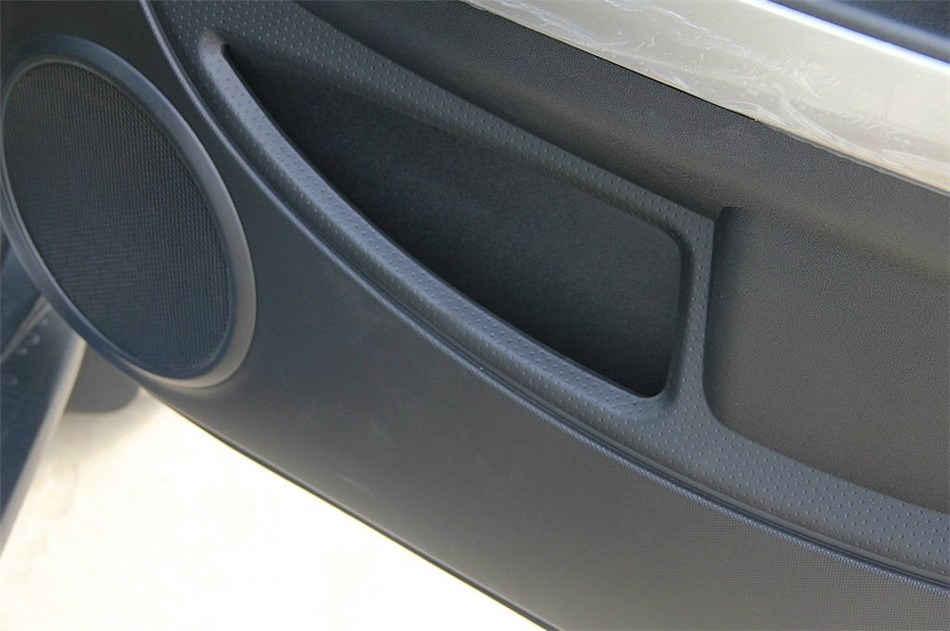 2014款 1.5L 两驱 MT 舒适型 座椅空间