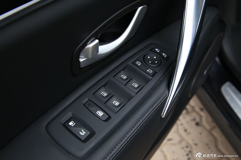 雷诺塔利斯曼实拍图