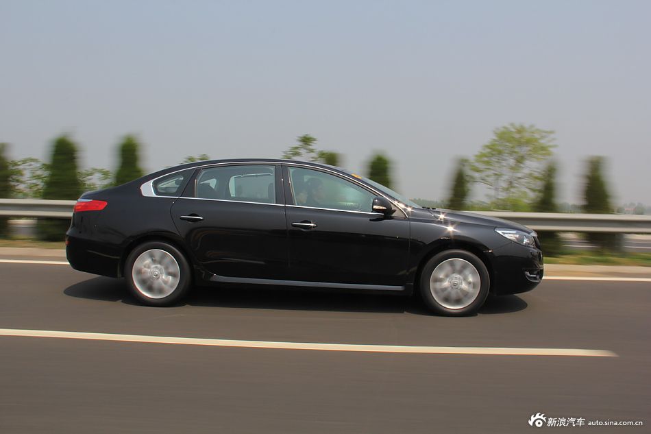 雷诺塔利斯曼实拍图