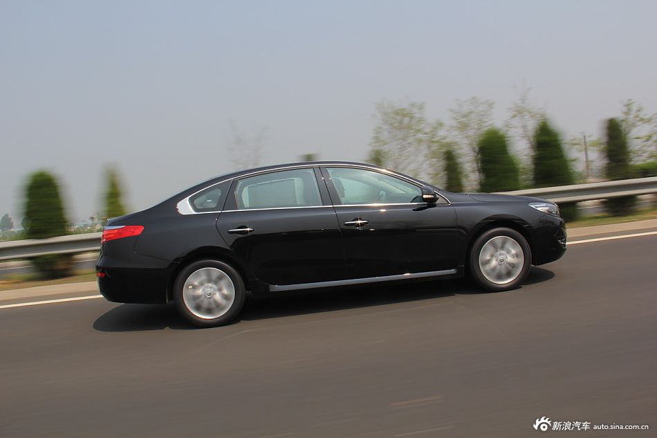 雷诺塔利斯曼实拍图