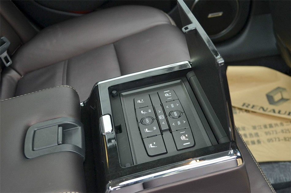 塔利斯曼 2012款 3.5L AT Nappa行政版 空间