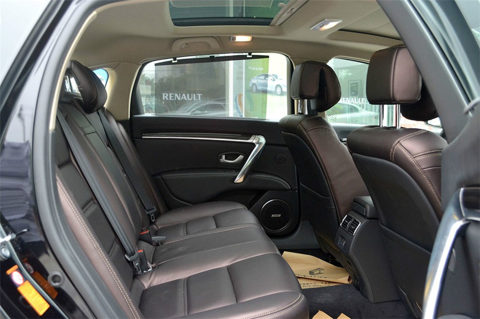 塔利斯曼 2012款 3.5L AT Nappa行政版 空间