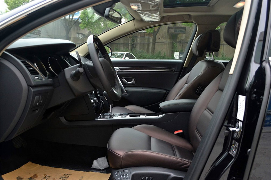 塔利斯曼 2012款 3.5L AT Nappa行政版 空间