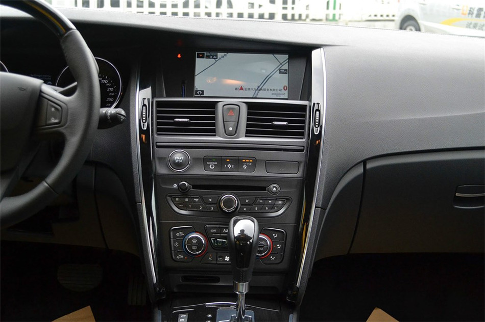 塔利斯曼 2012款 3.5L AT Nappa行政版 内饰