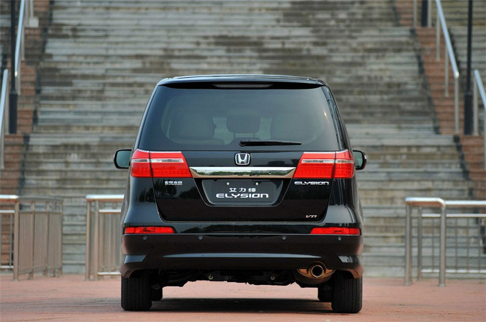 2012款艾力绅2.4 VTi豪华版