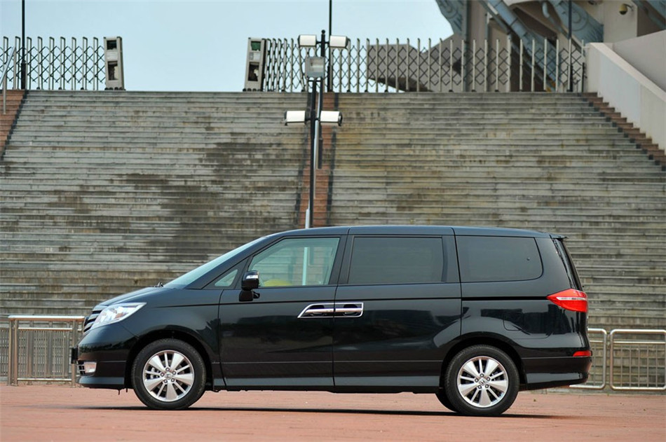 2012款艾力绅2.4 VTi豪华版