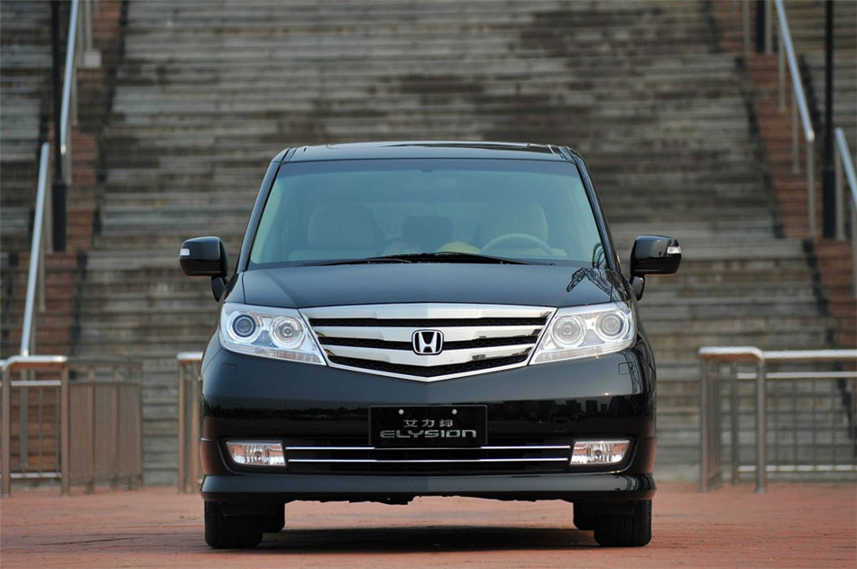 2012款艾力绅2.4 VTi豪华版