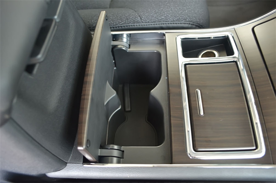 2012款艾力绅2.4 VTi豪华版