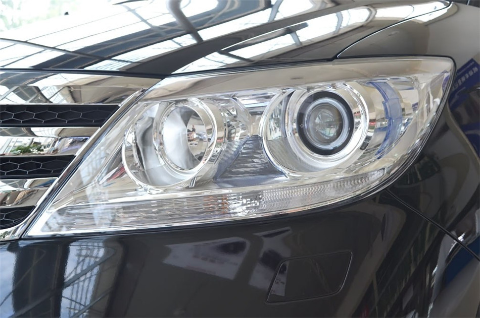 2012款艾力绅2.4 VTi豪华版