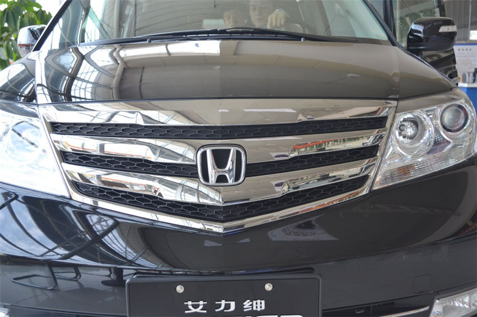 2012款艾力绅2.4 VTi豪华版