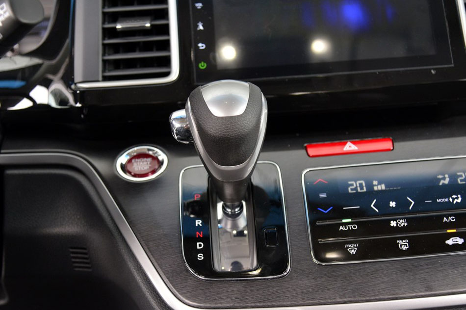 2016款 2.4L 舒适版 内饰