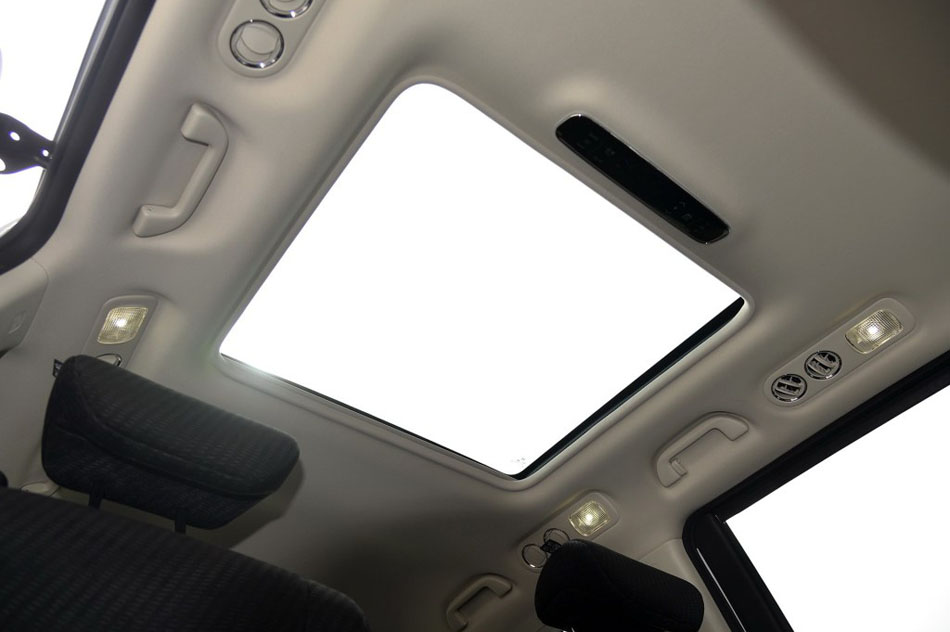 2016款 2.4L 舒适版 座椅空间