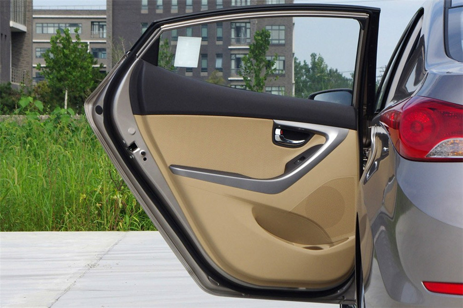 2012款朗动1.6L自动尊贵型