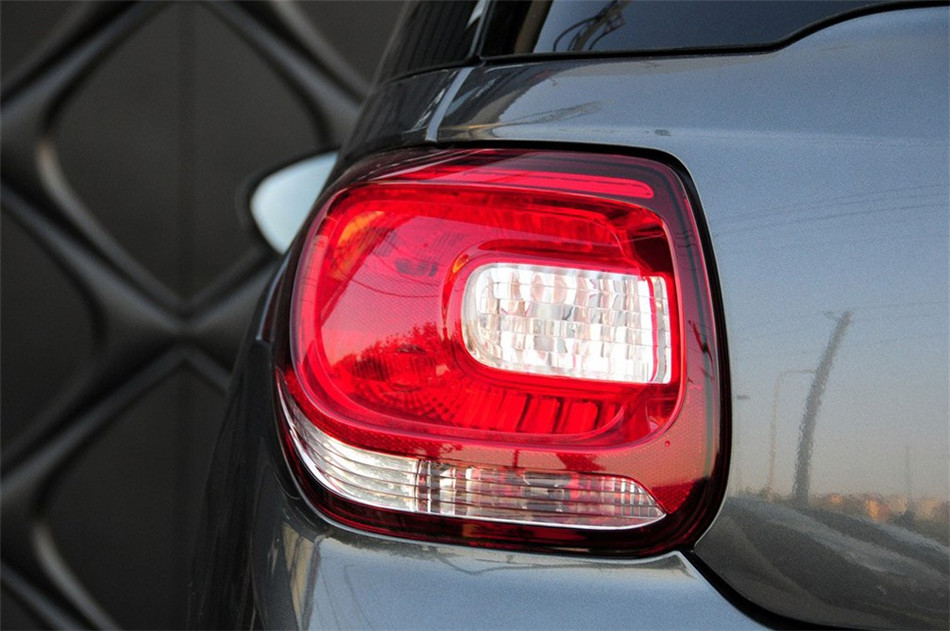 2012款DS3 1.6L自动时尚版