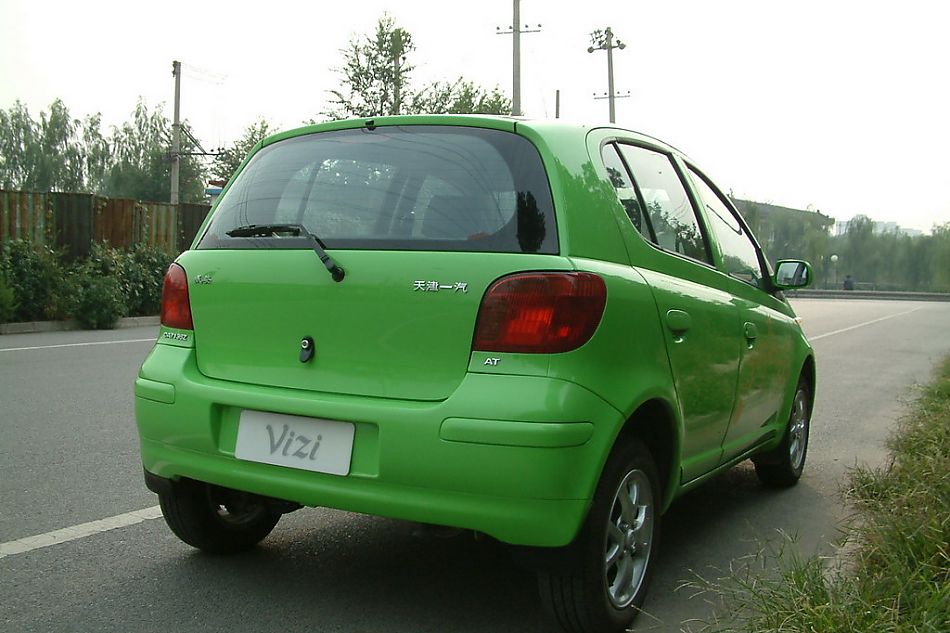 天津一汽威姿尾部