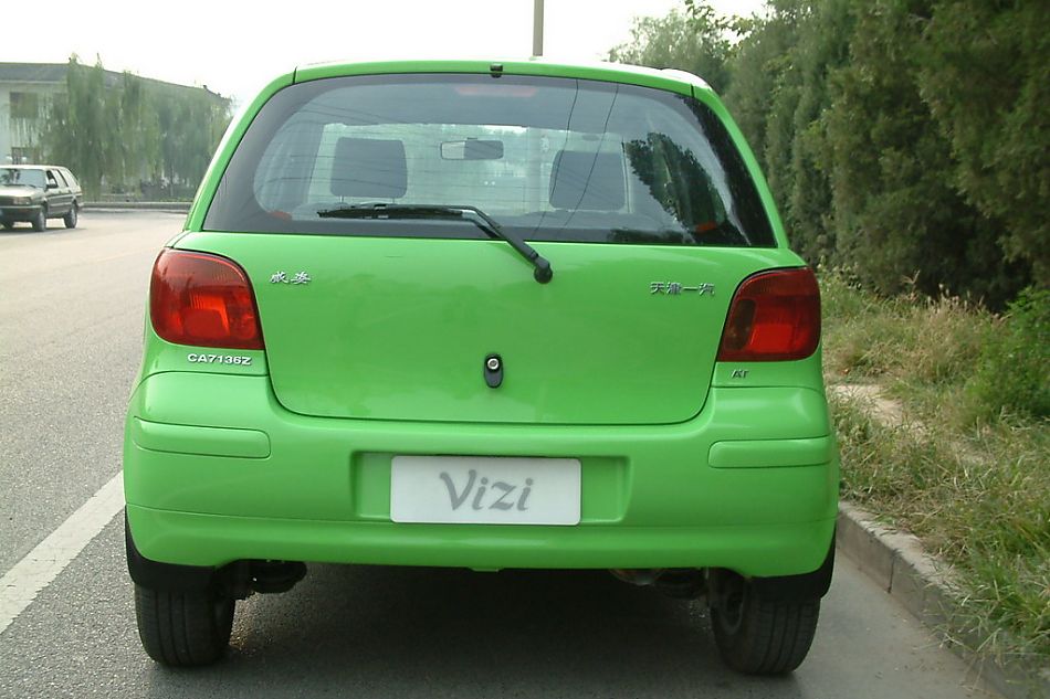 天津一汽威姿尾部