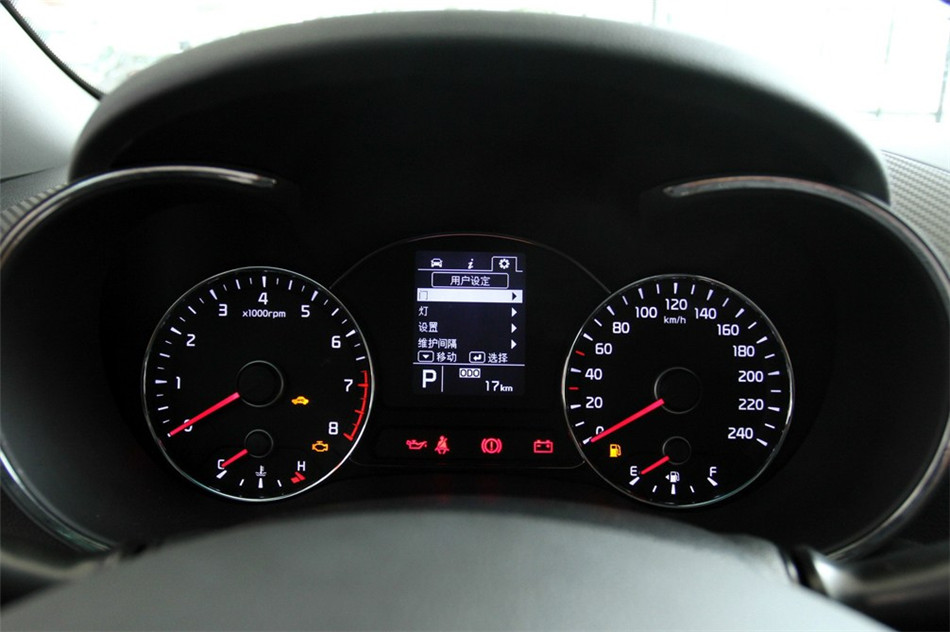 起亚K3 2013款 1.6L AT GLS 内饰