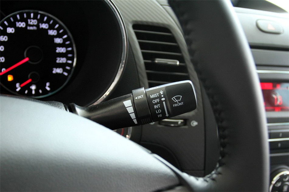 起亚K3 2013款 1.6L AT GLS 内饰