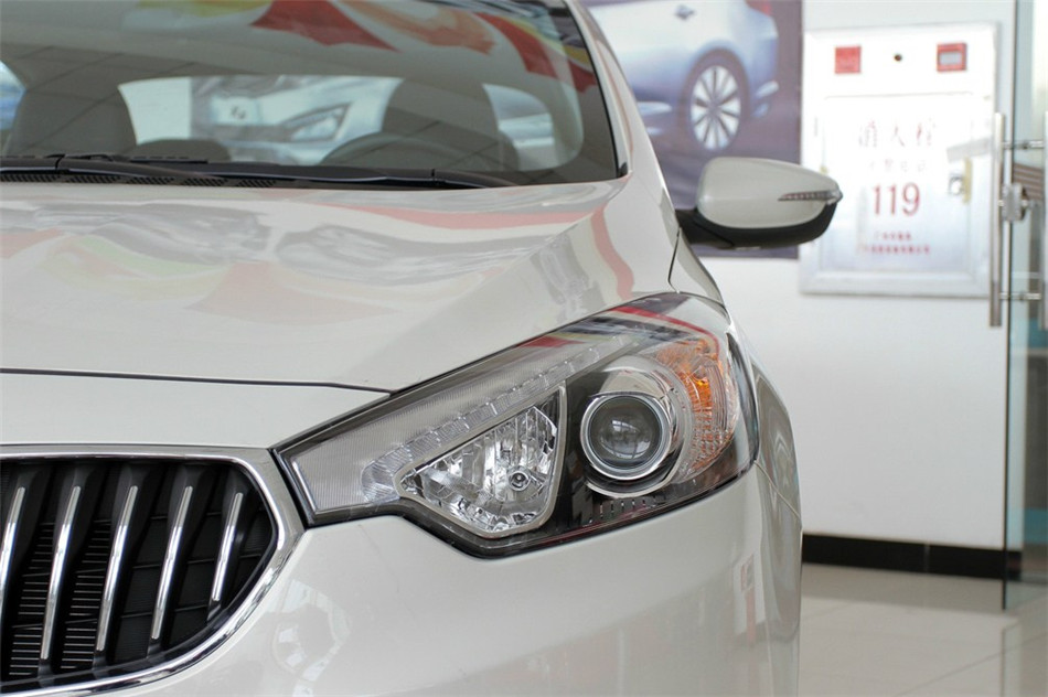 起亚K3 2013款 1.6L AT GLS 细节