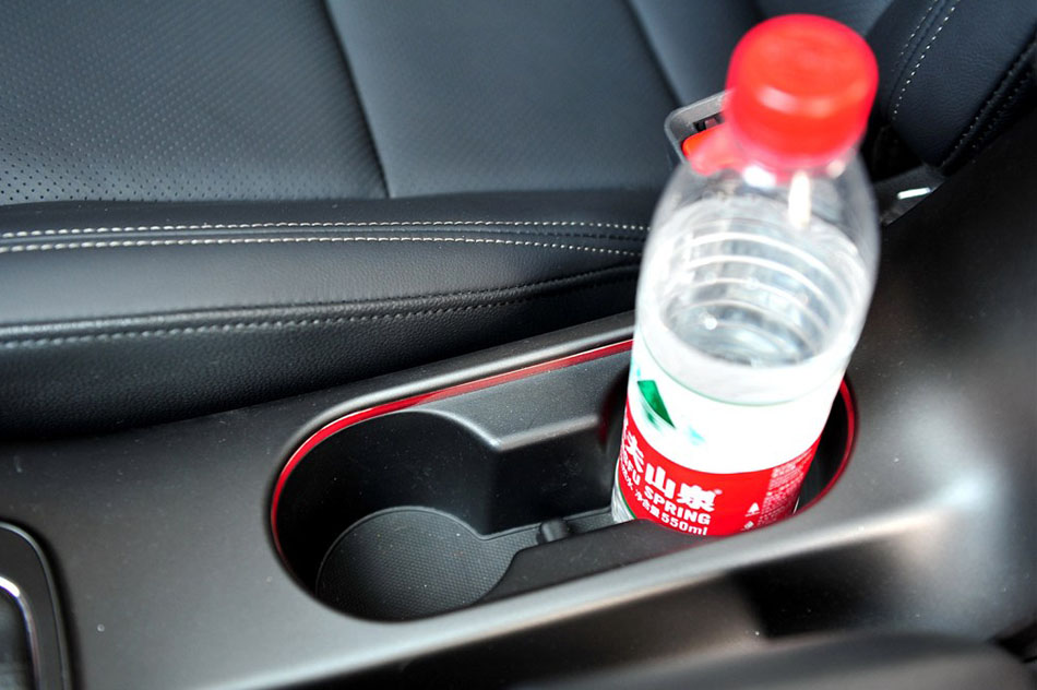 起亚K3 2012款 1.8L AT Premium 内饰