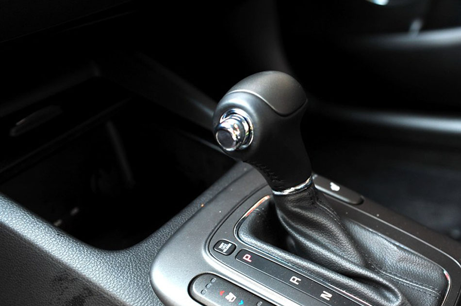 起亚K3 2012款 1.8L AT Premium 内饰