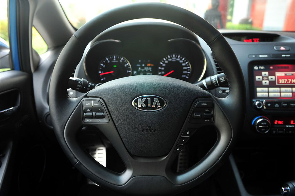 起亚K3 2012款 1.8L AT Premium 内饰