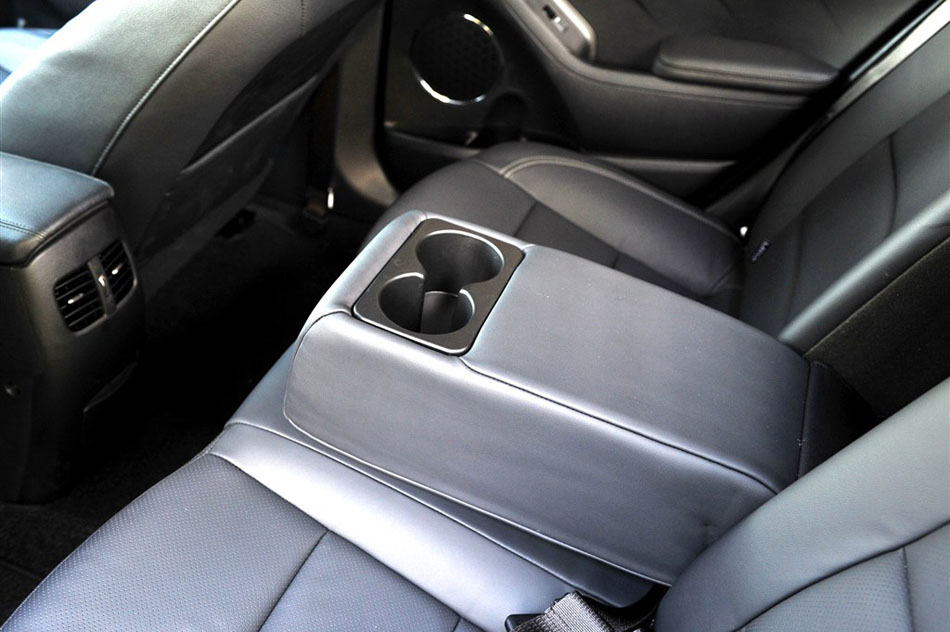 起亚K3 2012款 1.8L AT Premium 空间